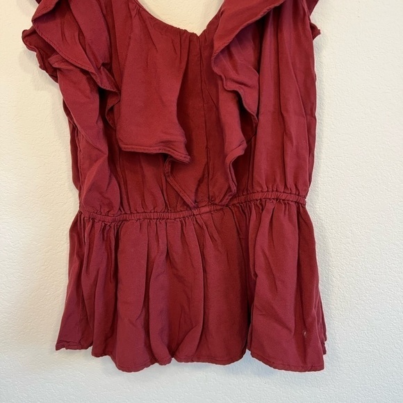 Abercrombie & Fitch Women’s Red Ruffle Top Size Medium - Picture 2 of 7